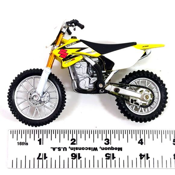 Suzuki Z50 Diecast Motorcycle Dirt Bike 1/32 Scale Yellow Black White VTG - Picture 5 of 5